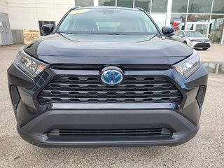 Toyota RAV4 Hybride LE (AWD) 2022 à Mont-Laurier, Québec - 2 - w320h240px