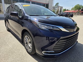 2023 Toyota Sienna XLE Hybride in Mont-Laurier, Quebec - 3 - w320h240px
