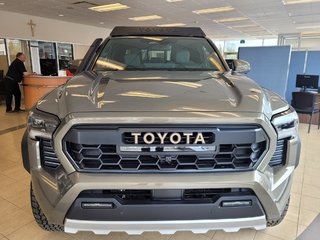2025 Toyota Tacoma HYBRIDE in Mont-Laurier, Quebec - 2 - w320h240px