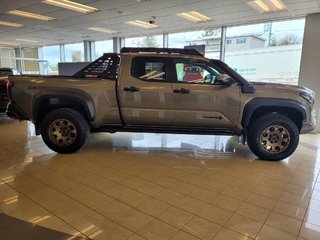 2025 Toyota Tacoma HYBRIDE in Mont-Laurier, Quebec - 4 - w320h240px