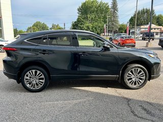 2022 Toyota Venza Hybride XLE (AWD) in Mont-Laurier, Quebec - 4 - w320h240px