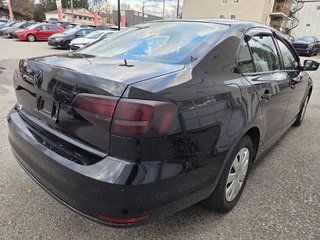 2017 Volkswagen Jetta Sedan Trendline in Mont-Laurier, Quebec - 5 - w320h240px