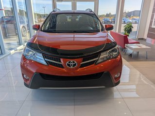 Toyota RAV4 AWD XLE 2015 à Matane, Québec - 2 - w320h240px