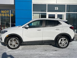 Buick Encore GX Preferred - FWD  2023 à Sturgeon Falls, Ontario - 2 - w320h240px