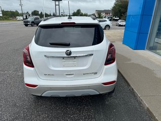 Buick Encore  2017 à Sturgeon Falls, Ontario - 4 - w320h240px