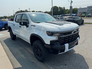 2025 Chevrolet Silverado 1500 in Sturgeon Falls, Ontario - 6 - w320h240px