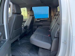 2024 Chevrolet Silverado 2500 4WD Crew CAB in Sturgeon Falls, Ontario - 5 - w320h240px