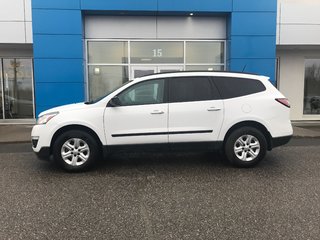 Chevrolet Traverse  2017 à Sturgeon Falls, Ontario - 2 - w320h240px