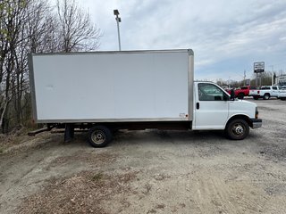 2013 GMC Savana Van in Sturgeon Falls, Ontario - 4 - w320h240px