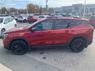 GMC TERRAIN SLE AWD  2024 à Sturgeon Falls, Ontario - 3 - w320h240px