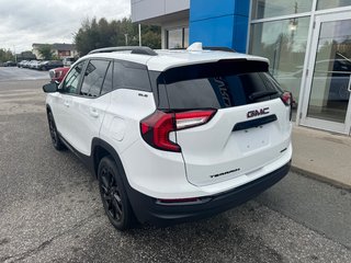 GMC Terrain SLE AWD  2024 à Sturgeon Falls, Ontario - 3 - w320h240px