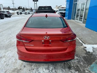 2017 Hyundai ElantraLimited in Sturgeon Falls, Ontario - 4 - w320h240px