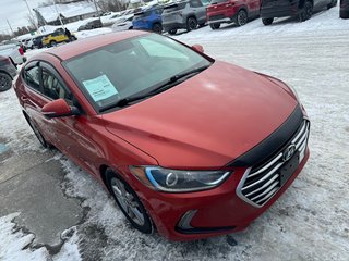 2017 Hyundai ElantraLimited in Sturgeon Falls, Ontario - 6 - w320h240px