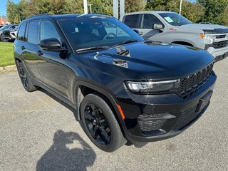 2023 Jeep Grand CherokeeAltitude in Sturgeon Falls, Ontario - 5 - w320h240px