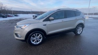 2017 Ford Escape SE in Alliston, Ontario - 4 - w320h240px