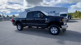 Ford Super Duty F-250 SRW XLT 2017 à Alliston, Ontario - 2 - w320h240px