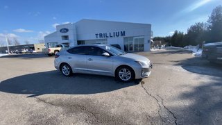 2020 Hyundai Elantra Preferred w/Sun & Safety Package in Alliston, Ontario - 2 - w320h240px