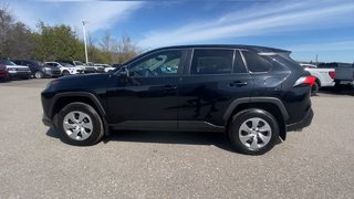 Toyota RAV4 LE 2022 à Alliston, Ontario - 5 - w320h240px