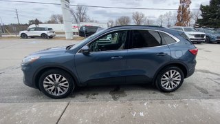 2020 Ford Escape Titanium Hybrid in Alliston, Ontario - 5 - w320h240px