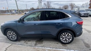 2020 Ford Escape Titanium Hybrid in Alliston, Ontario - 6 - w320h240px