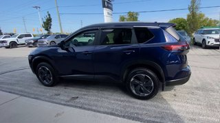 2024 Nissan Rogue SV Moonroof in Alliston, Ontario - 6 - w320h240px
