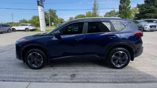 2024 Nissan Rogue SV Moonroof in Alliston, Ontario - 5 - w320h240px
