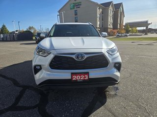 2023  Highlander Hybrid XLE in Temiskaming Shores, Ontario - 3 - w320h240px