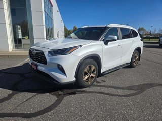 2023 Toyota Highlander HYBRID XLE in Temiskaming Shores, Ontario - 2 - w320h240px