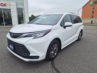 2023 Toyota SIENNA LE AWD in Temiskaming Shores, Ontario - 2 - w320h240px