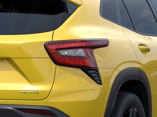 2025 Chevrolet Trax in North Bay, Ontario - 11 - w320h240px