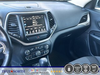 2016 Jeep Cherokee in North Bay, Ontario - 17 - w320h240px