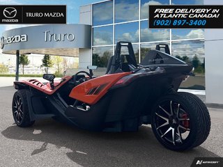 Polaris SLINGSHOT R $164/WK+TX! ONE OWNER! ULTRA LOW KMS! 203HP! 2023