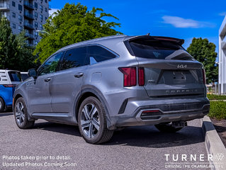 2022 Kia Sorento Plug-In Hybrid SX
