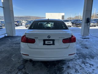 BMW 3 Series 4dr Sdn 320i xDrive AWD 2015 à Saint-Georges, Québec - 4 - w320h240px