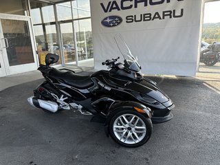 Spyder 2013 Can-Am Spyder 2013 à Saint-Georges, Québec - 2 - w320h240px