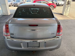 2014 Chrysler 300 Touring in Saint-Georges, Quebec - 4 - w320h240px