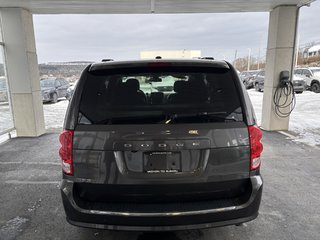 2018  Grand Caravan Crew Plus 2WD in Saint-Georges, Quebec - 4 - w320h240px