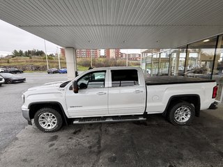 GMC Sierra 1500 4WD Crew Cab 143.5  SLE 2016 à Saint-Georges, Québec - 6 - w320h240px