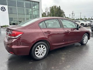 Honda Civic LX 2015 à Saint-Georges, Québec - 6 - w320h240px