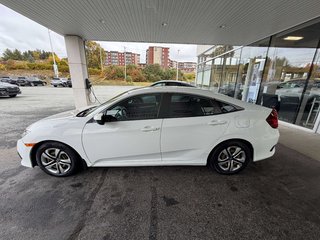 Honda Civic LX 2017 à Saint-Georges, Québec - 6 - w320h240px