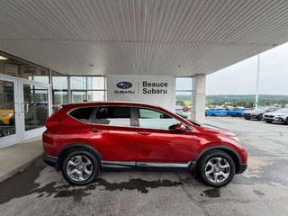 2017 Honda CR-V Touring in Saint-Georges, Quebec - 2 - w320h240px