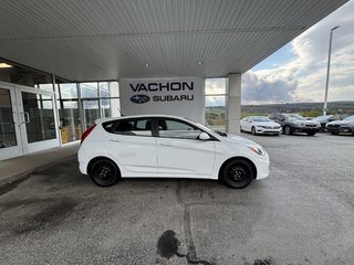 2017 Hyundai Accent 5dr HB Man L in Saint-Georges, Quebec - 2 - w320h240px