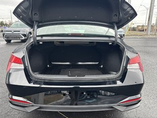 2023 Hyundai Elantra Preferred IVT w-Tech Pkg in Saint-Georges, Quebec - 6 - w320h240px