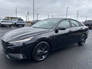 2023 Hyundai Elantra Preferred IVT w-Tech Pkg in Saint-Georges, Quebec - 3 - w320h240px