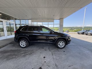 2017 Jeep Cherokee 4WD 4dr North in Saint-Georges, Quebec - 2 - w320h240px