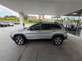 Jeep Cherokee Trailhawk 2018 à Saint-Georges, Québec - 6 - w320h240px
