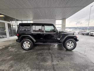 Jeep WRANGLER UNLIMITED Sport 4x4 2019 à Saint-Georges, Québec - 2 - w320h240px