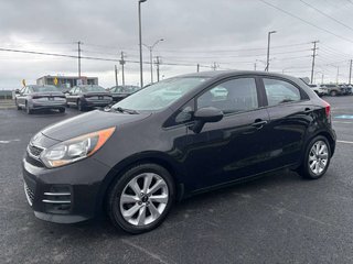 2016 Kia Rio EX in Saint-Georges, Quebec - 3 - w320h240px