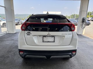 2019 Mitsubishi ECLIPSE CROSS SE w-Tech Pkg S-AWC in Saint-Georges, Quebec - 4 - w320h240px