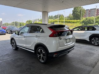 2019 Mitsubishi ECLIPSE CROSS SE w-Tech Pkg S-AWC in Saint-Georges, Quebec - 5 - w320h240px